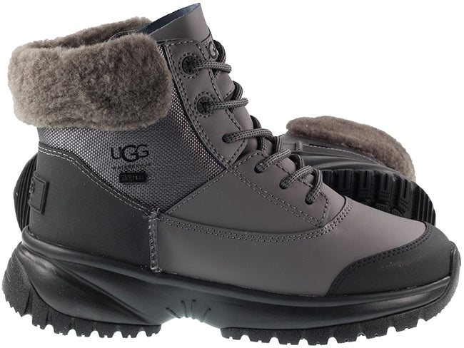 Men ugg boots clearance grey